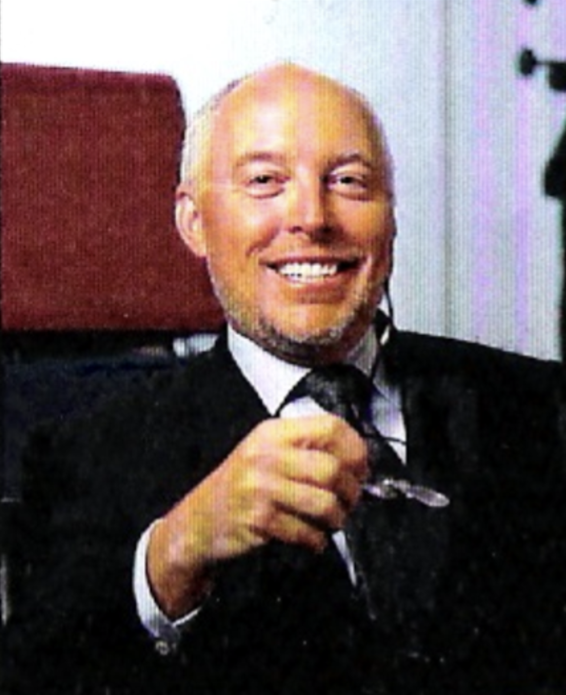 Mark Schneider